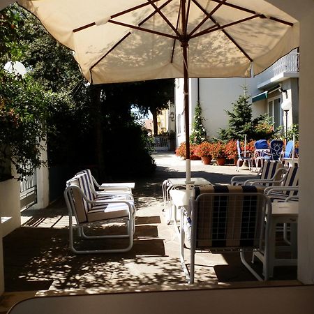 Hotel Nautic B&B Bellaria-Igea Marina Exterior foto